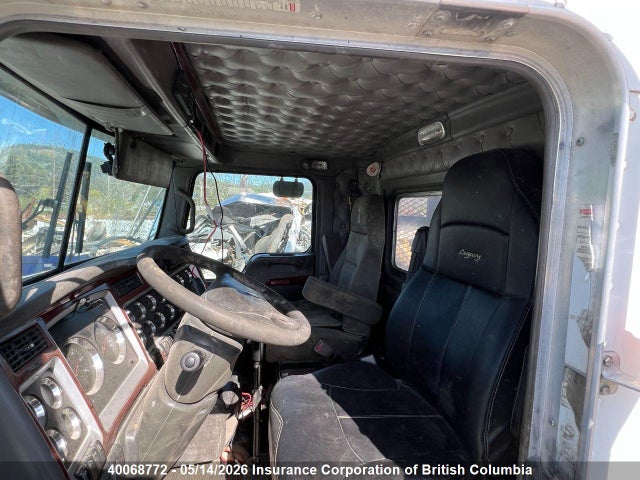 2007 Kenworth Construction T800 მანქანა იყიდება აუქციონზე, vin: 1NKDL40XX7R999048, აუქციონის ნომერი: 40068772