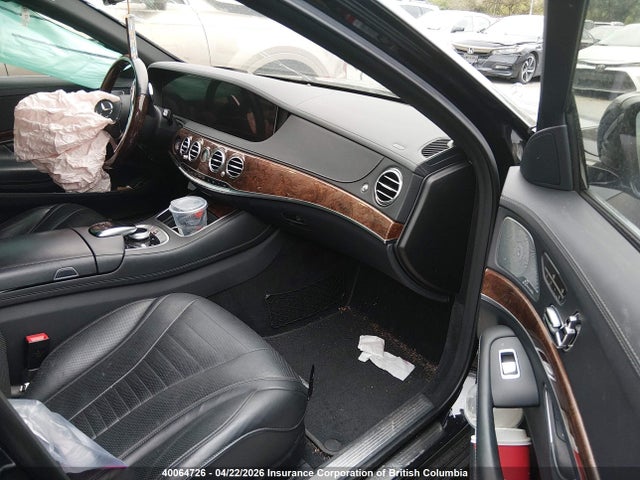 WDDUG8GB2JA372301 Mercedes-Benz S 560 4matic