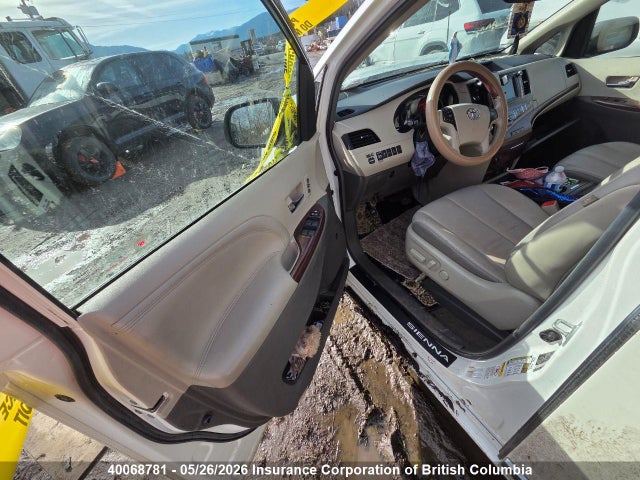 Продажа на аукционе авто 2014 Toyota Sienna Xle/limited, vin: 5TDDK3DC7ES085067, номер лота: 40068781