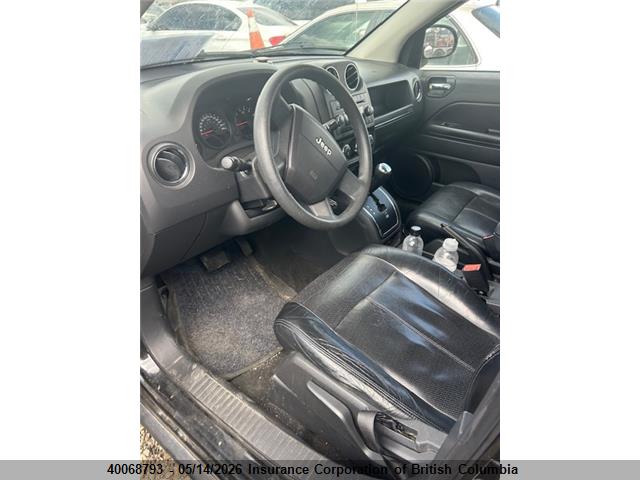 40068793 :رقم المزاد ، 1J4NF4FB9AD628132 vin ، 2010 Jeep Compass Sport مزاد بيع