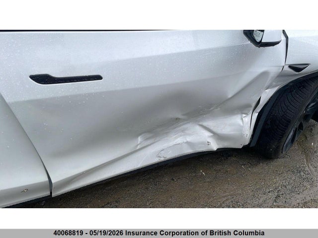 Продажа на аукционе авто 2023 Tesla Model Y, vin: 7SAYGDEE9PF688847, номер лота: 40068819