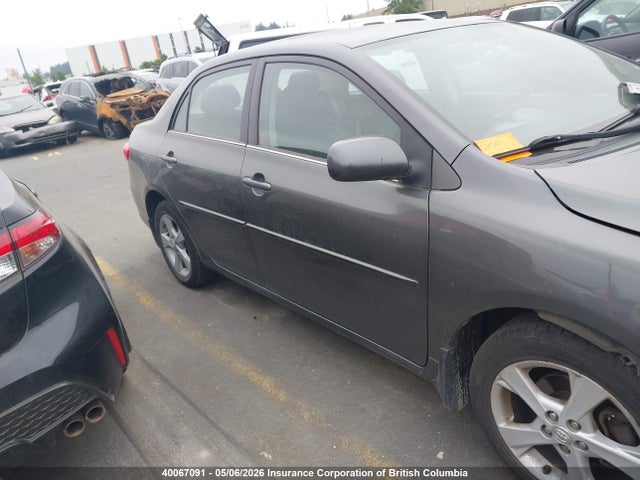 40067091 :رقم المزاد ، 2T1BU4EE3DC999699 vin ، 2013 Toyota Corolla S/le مزاد بيع