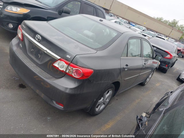 40067091 :رقم المزاد ، 2T1BU4EE3DC999699 vin ، 2013 Toyota Corolla S/le مزاد بيع
