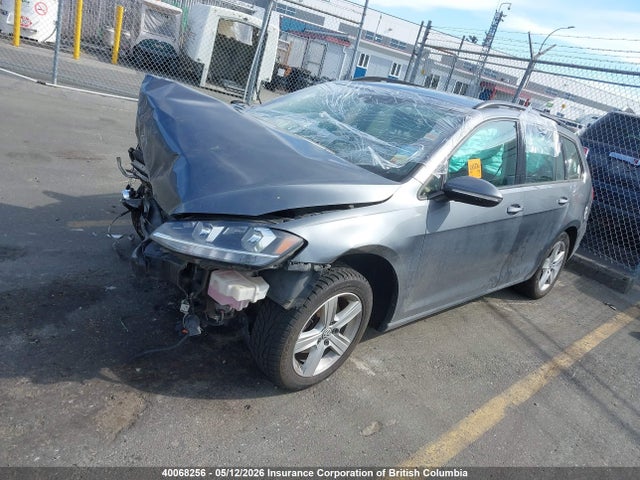 3VW717AU5JM764363 Volkswagen Golf Sportwagen S