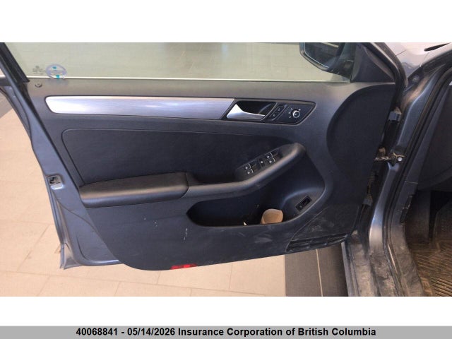 3VW3L7AJ8EM393946 Volkswagen Jetta
