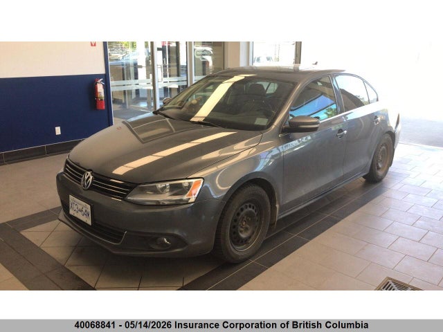 3VW3L7AJ8EM393946 Volkswagen Jetta