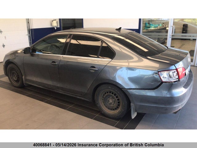 3VW3L7AJ8EM393946 Volkswagen Jetta