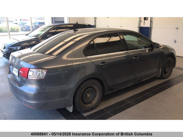 3VW3L7AJ8EM393946 Volkswagen Jetta