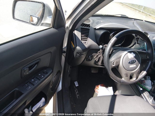40068047 :رقم المزاد ، KNDJT2A2XB7296274 vin ، 2011 Kia Soul +/!/sport مزاد بيع