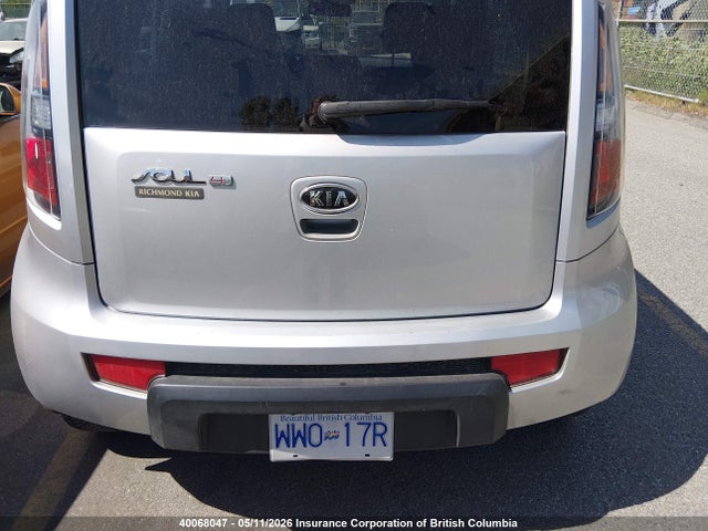 40068047 :رقم المزاد ، KNDJT2A2XB7296274 vin ، 2011 Kia Soul +/!/sport مزاد بيع
