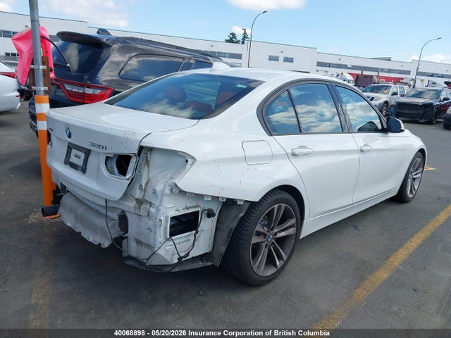 WBA3C3G58FNT53845 BMW 320i