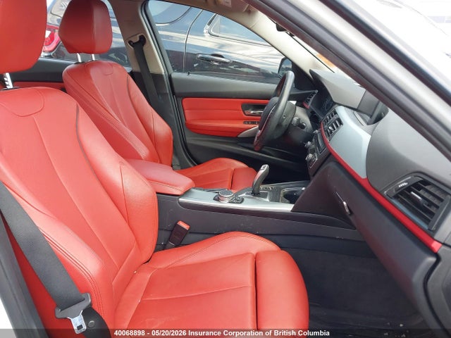 WBA3C3G58FNT53845 BMW 320i