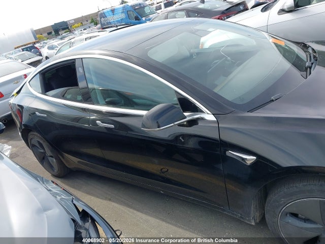 40068902 :رقم المزاد ، 5YJ3E1EA9LF715144 vin ، 2020 Tesla Model 3 مزاد بيع