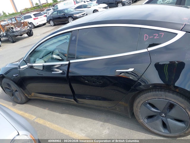 40068902 :رقم المزاد ، 5YJ3E1EA9LF715144 vin ، 2020 Tesla Model 3 مزاد بيع