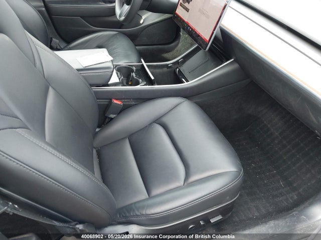 40068902 :رقم المزاد ، 5YJ3E1EA9LF715144 vin ، 2020 Tesla Model 3 مزاد بيع
