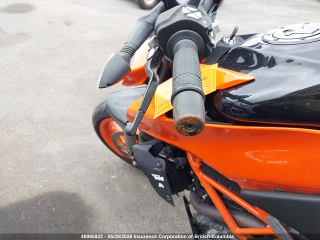 MD2JPJ400KC214580 KTM 390 Duke