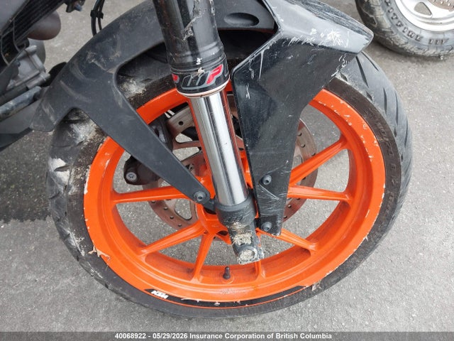 MD2JPJ400KC214580 KTM 390 Duke