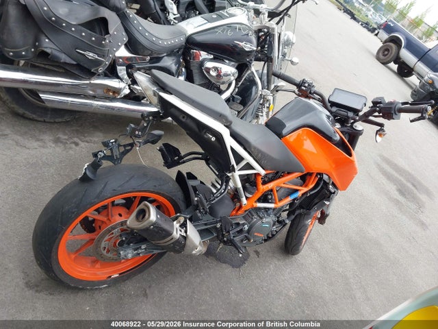 MD2JPJ400KC214580 KTM 390 Duke