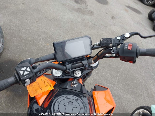 MD2JPJ400KC214580 KTM 390 Duke