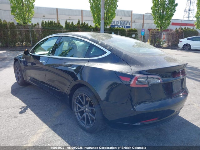 Продажа на аукционе авто 2019 Tesla Model 3, vin: 5YJ3E1EA4KF422198, номер лота: 40068932
