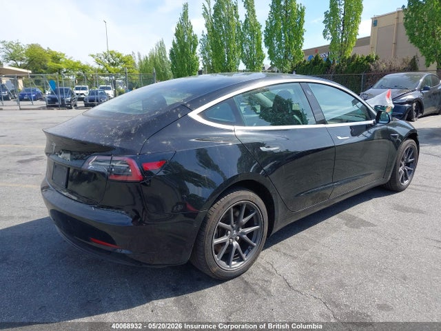 Продажа на аукционе авто 2019 Tesla Model 3, vin: 5YJ3E1EA4KF422198, номер лота: 40068932