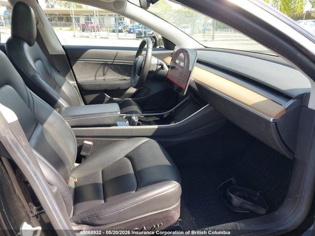 Продажа на аукционе авто 2019 Tesla Model 3, vin: 5YJ3E1EA4KF422198, номер лота: 40068932