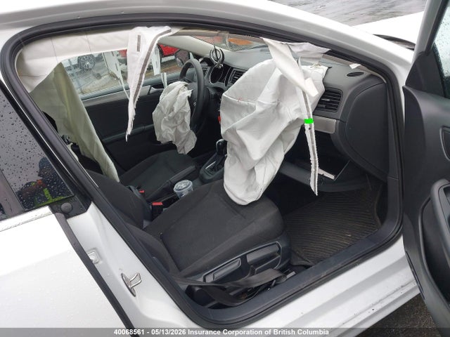 2015 Volkswagen Jetta S მანქანა იყიდება აუქციონზე, vin: 3VW2K7AJ5FM334286, აუქციონის ნომერი: 40068561
