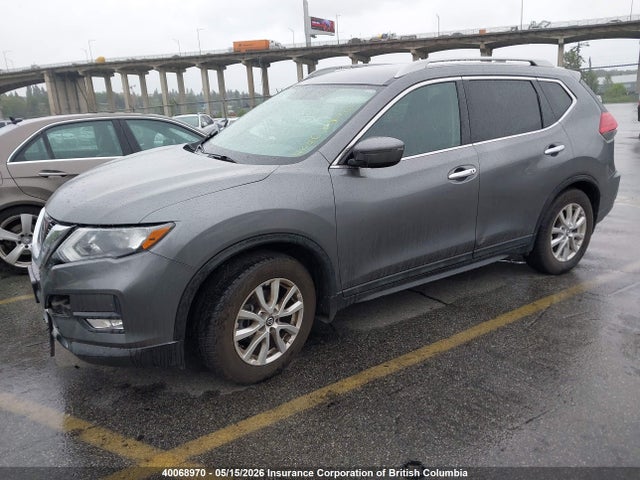 2017 Nissan Rogue მანქანა იყიდება აუქციონზე, vin: 5N1AT2MT3HC855065, აუქციონის ნომერი: 40068970