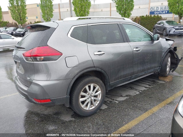 2017 Nissan Rogue მანქანა იყიდება აუქციონზე, vin: 5N1AT2MT3HC855065, აუქციონის ნომერი: 40068970
