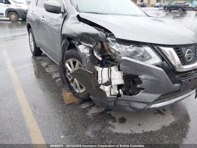 2017 Nissan Rogue მანქანა იყიდება აუქციონზე, vin: 5N1AT2MT3HC855065, აუქციონის ნომერი: 40068970