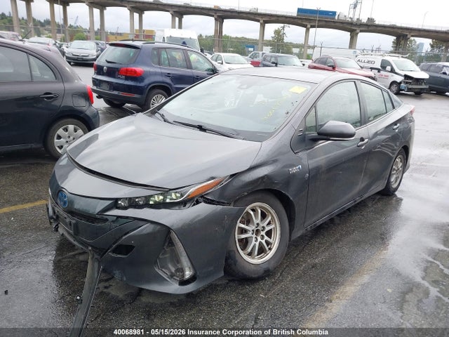 JTDKAMFP6N3204213 Toyota Prius