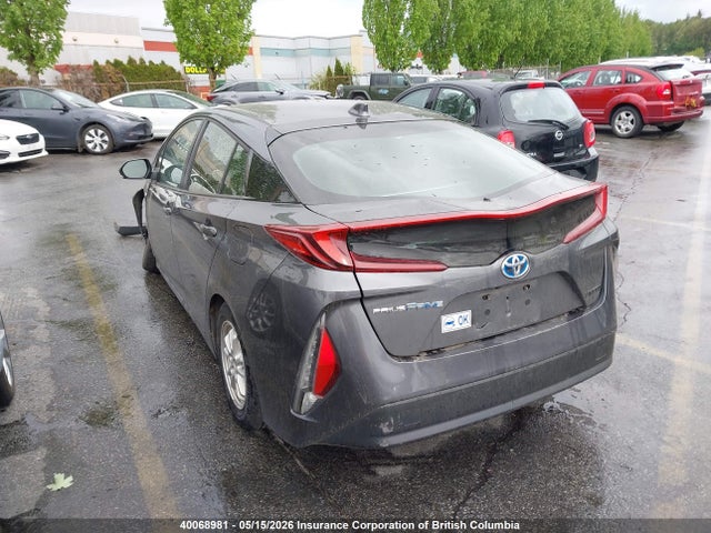 JTDKAMFP6N3204213 Toyota Prius