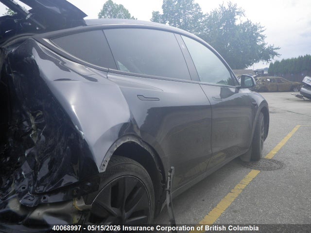 2025 Tesla Model Y მანქანა იყიდება აუქციონზე, vin: 7SAYGDED8SF293560, აუქციონის ნომერი: 40068997