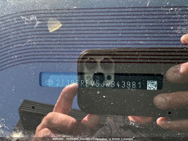 2018 Toyota Rav4 მანქანა იყიდება აუქციონზე, vin: 2T3BFREV5JW843981, აუქციონის ნომერი: 40069002