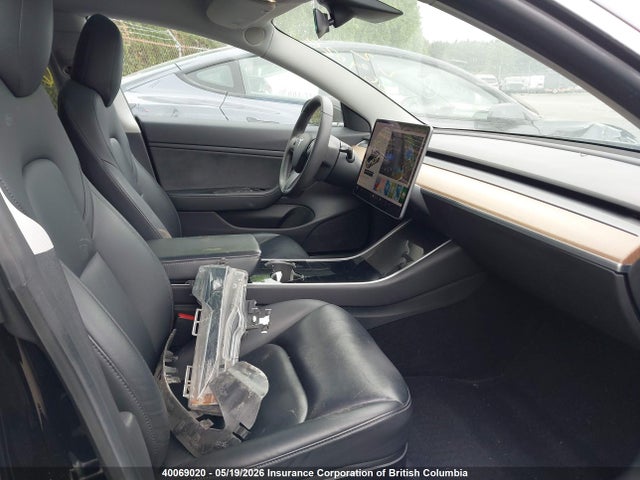 Продажа на аукционе авто 2019 Tesla Model 3, vin: 5YJ3E1EA3KF399609, номер лота: 40069020