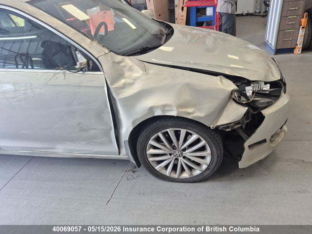 Продажа на аукционе авто 2012 Volkswagen Golf, vin: 3VWPL7AJ9CM645492, номер лота: 40069057