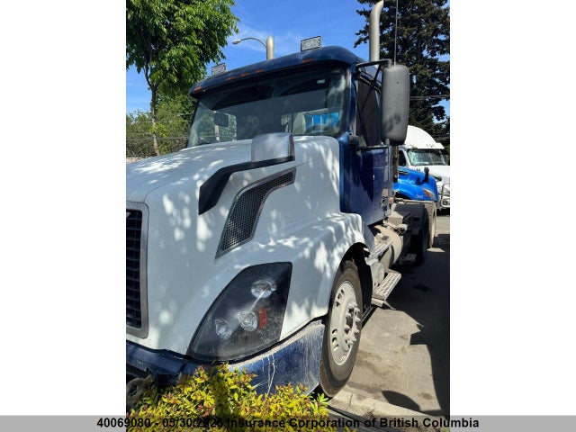 2005 Volvo Vn L მანქანა იყიდება აუქციონზე, vin: 4V4NC9TK65N395525, აუქციონის ნომერი: 40069080
