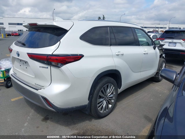 Auction sale of the 2023 Toyota Highlander Hybrid Limited/hybrid Platinum, vin: 5TDEBRCH4PS576509, lot number: 40069095