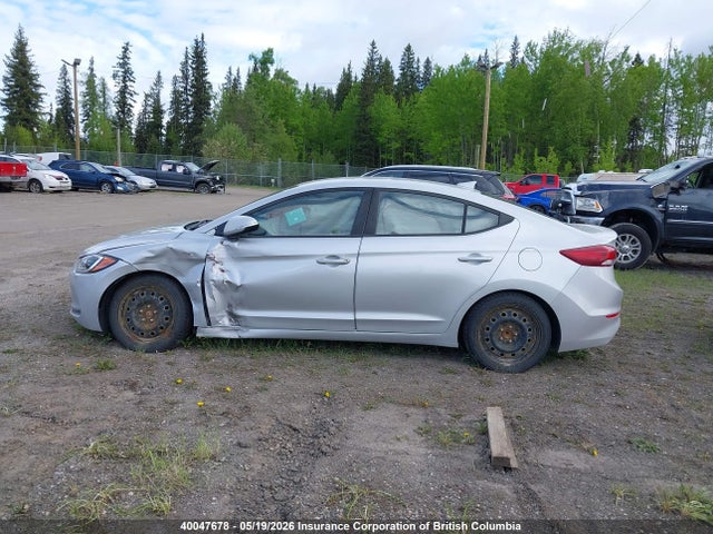 2017 Hyundai Elantra Se/value/limited მანქანა იყიდება აუქციონზე, vin: KMHD84LF5HU304877, აუქციონის ნომერი: 40047678