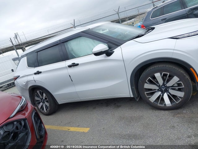 JA4J4WA84SZ621119 Mitsubishi Outlander Sel