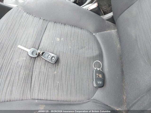 KMHCT5AE4HU340005 Hyundai ACCENT SE