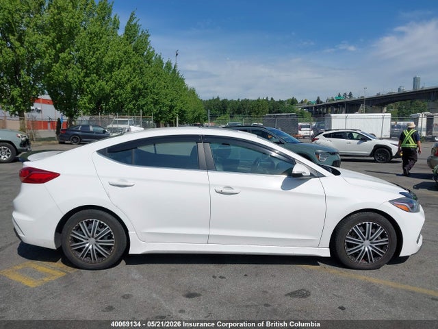 2017 Hyundai Elantra Sport მანქანა იყიდება აუქციონზე, vin: KMHD04LB7HU323855, აუქციონის ნომერი: 40069134