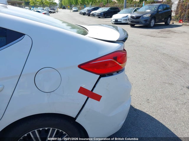 2017 Hyundai Elantra Sport მანქანა იყიდება აუქციონზე, vin: KMHD04LB7HU323855, აუქციონის ნომერი: 40069134