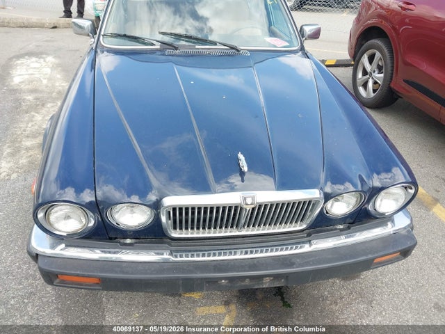 40069137 :رقم المزاد ، SAJAV1346HC463735 vin ، 1987 Jaguar Xj6 مزاد بيع