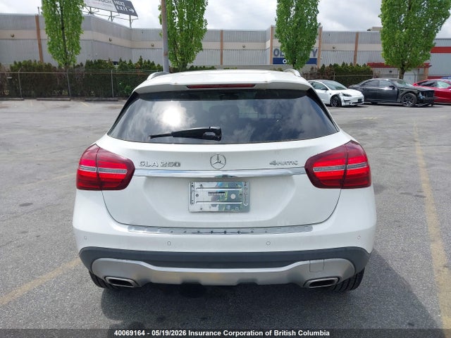 WDCTG4GB3JJ519041 Mercedes-Benz Gla 250 4matic