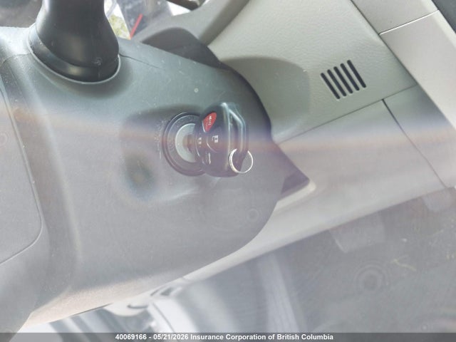 40069166 :رقم المزاد ، 2T1BU4EE0AC327417 vin ، 2010 Toyota Corolla S/le/xle مزاد بيع