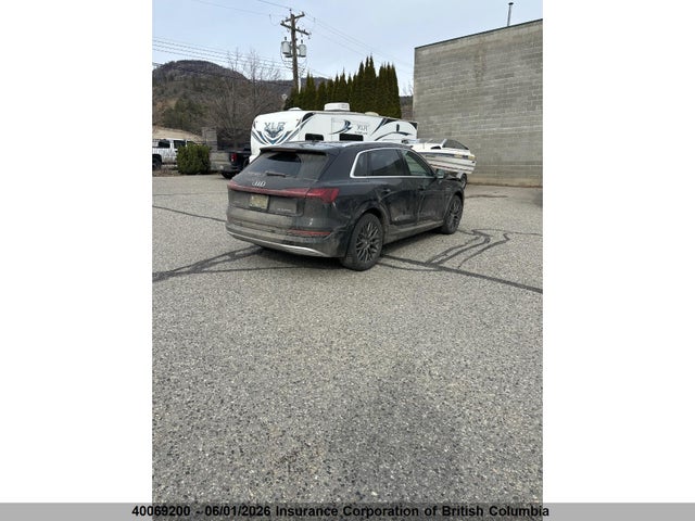 Auction sale of the 2019 Audi E-tron Prestige, vin: WA1VAAGE4KB008789, lot number: 40069200