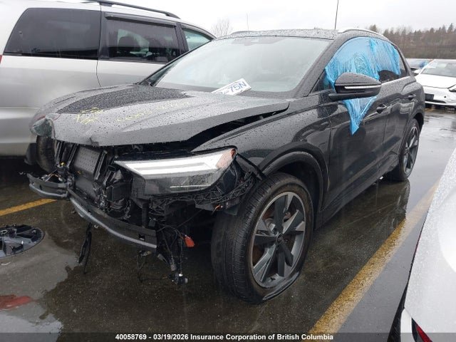 40058769 :رقم المزاد ، WA1GUAFZ4RP036416 vin ، 2024 Audi Q4 E-tron مزاد بيع