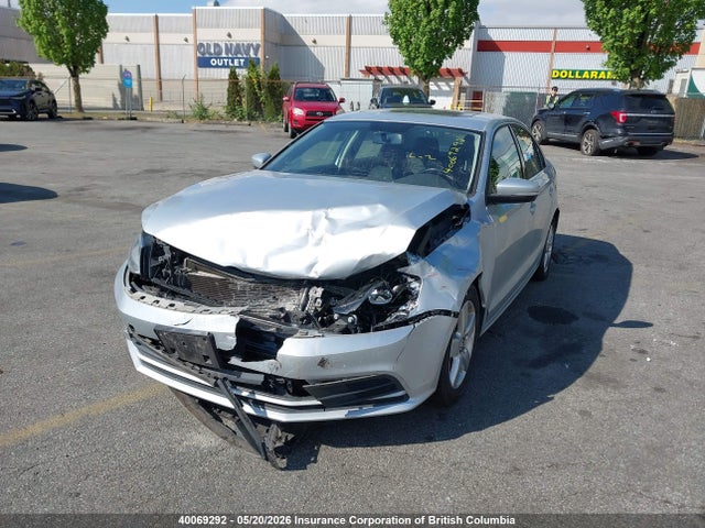3VWD07AJ4FM412541 Volkswagen Jetta