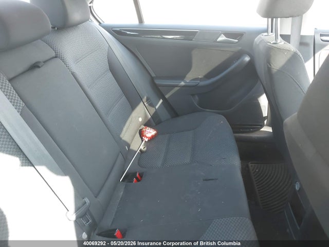 3VWD07AJ4FM412541 Volkswagen Jetta